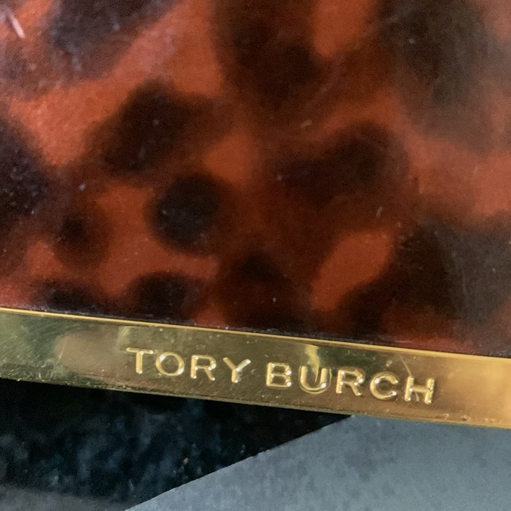 Bundle of 3 eyeglass/sunglass cases
2 TORY BURCH and 1 KATE SPADE case - Picture 10 of 14